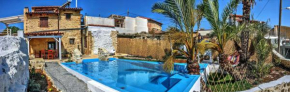3 bedrooms villa with sea view private pool and enclosed garden at Παγκαλοχώpι 3 km away from the beach